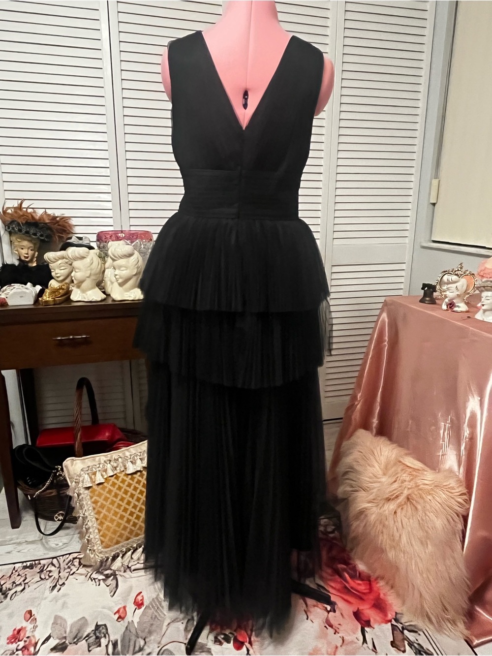 Zac Posen Black Tiered Pleated Tulle Formal Gown | Designer Evening Dress - Picture 3 of 5